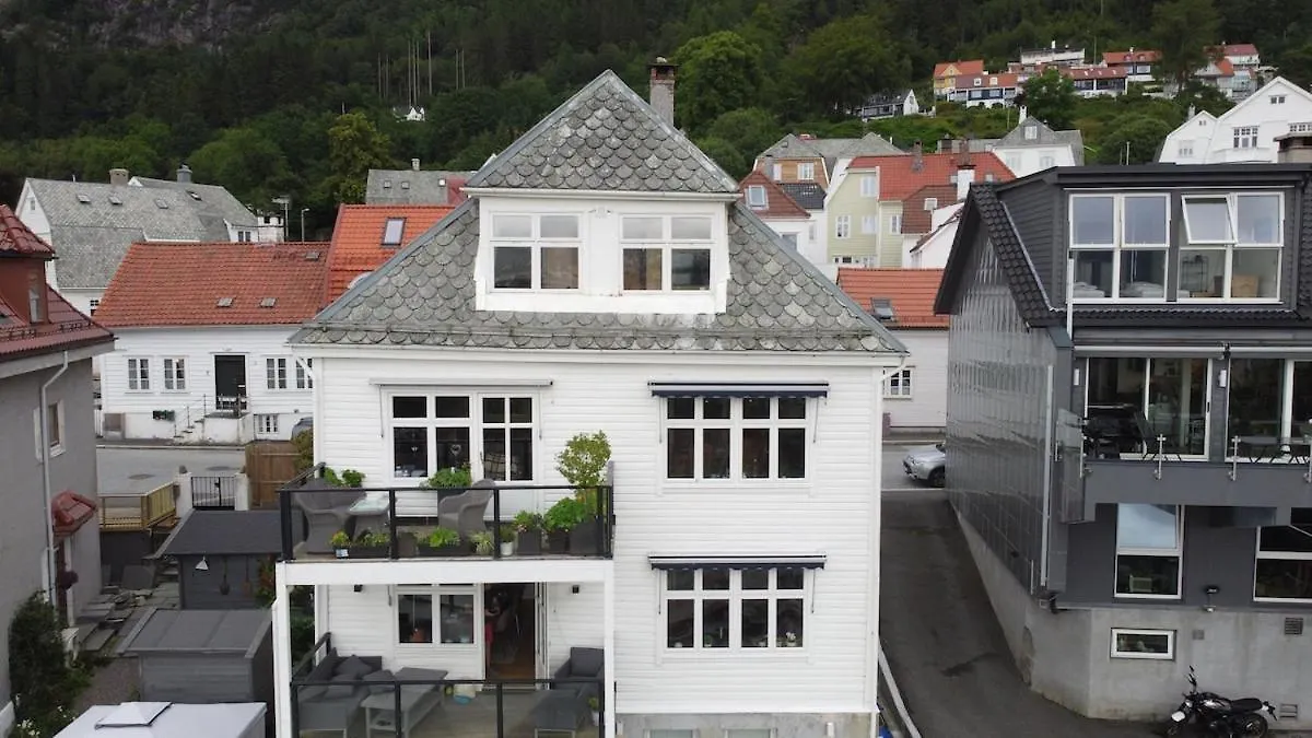 Loft Apartment In Bergen, Sandviken  ברגן